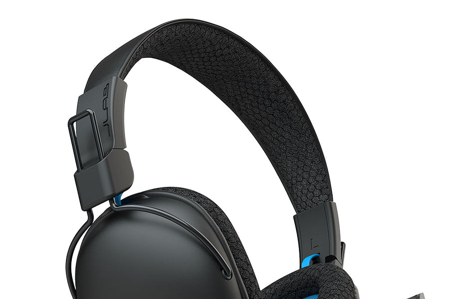 webcams headphones microphones for students